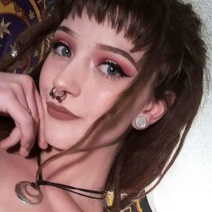 Meet your Posher, Josephine